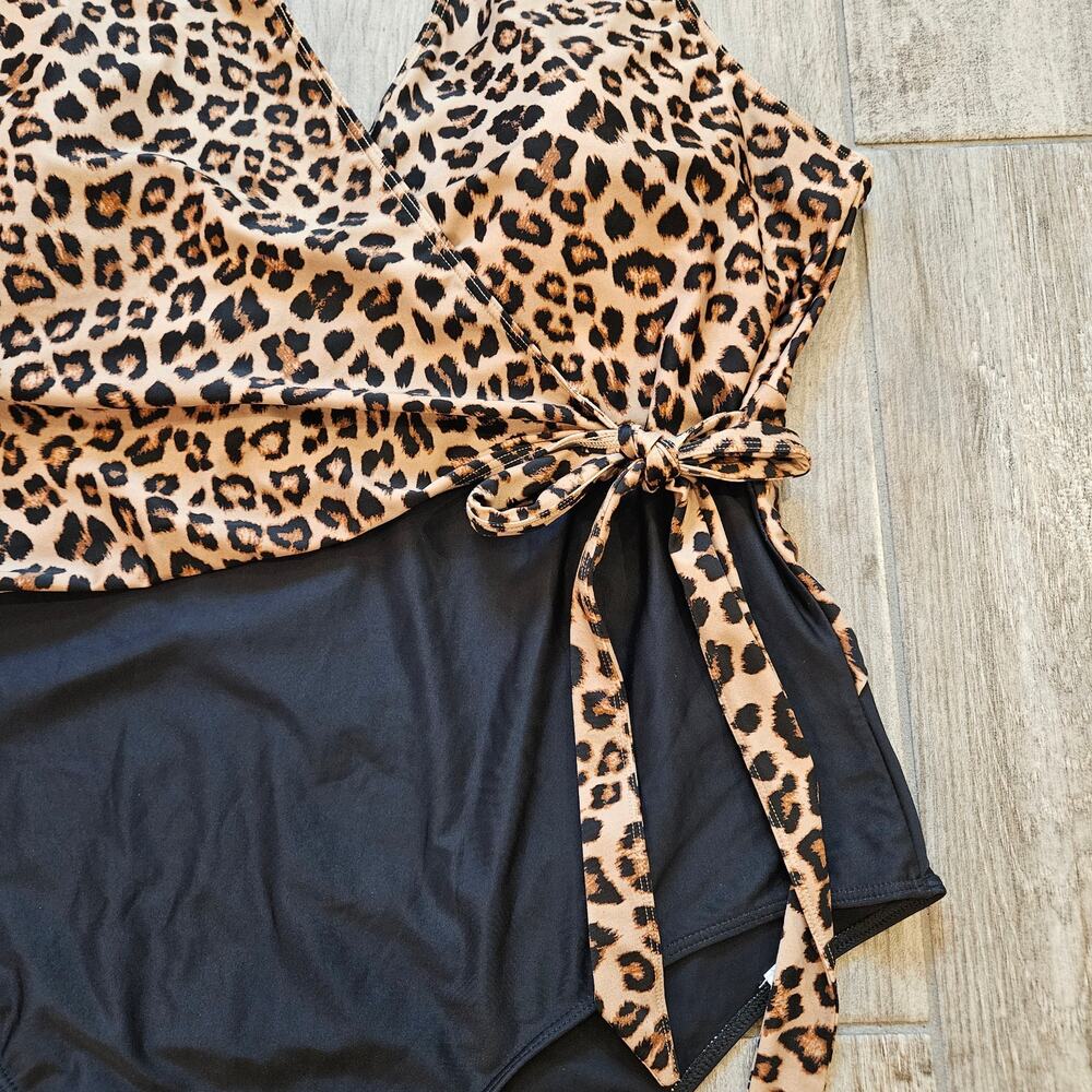 Summersalt Swimsuit Womens Size 22 Perfect Wrap One-Piece‎ Leopard Black V Neck - Picture 8 of 15